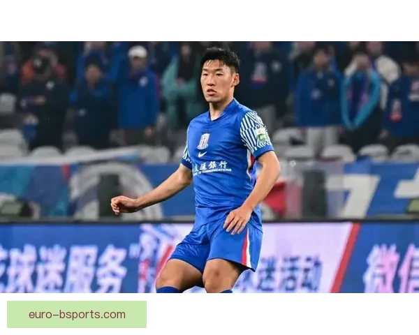 朱辰杰稳固防线如定海神针引领球队防守体系发展